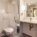 Ibis Woerthersee Otel Tiebitsch