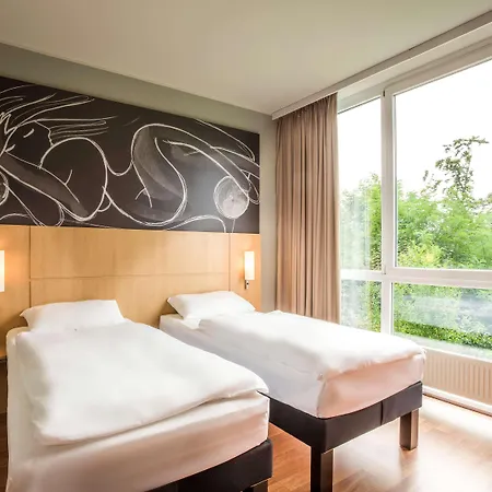 Ibis Woerthersee Hotel 3*
