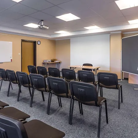 فندق Ibis Woerthersee 3*